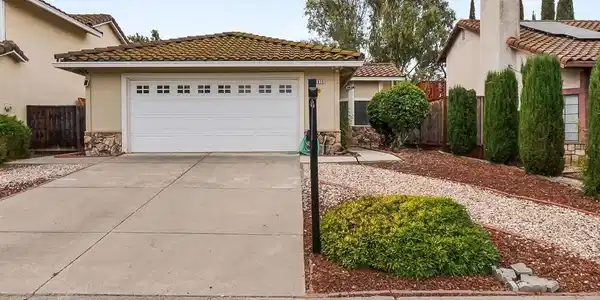 2829 Morro Dr