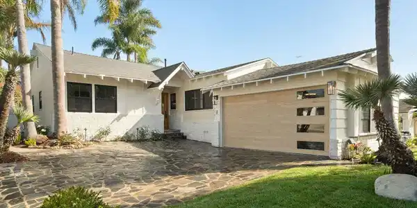 2933 Glenn Avenue