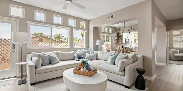 1323 Pacific Beach Dr