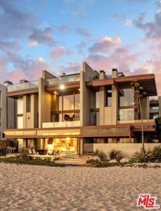 3817 Ocean Front Walk