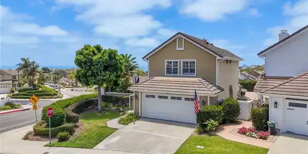 2401 Camino Corso Rio