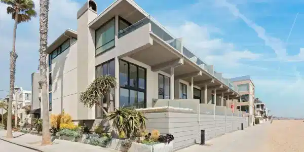 6 Voyage Street