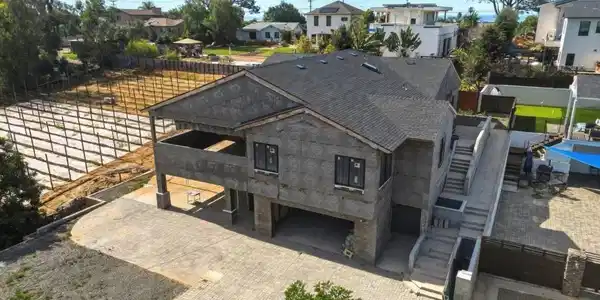 3780 82 Highland Dr.