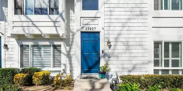 25607 Paseo La Vista