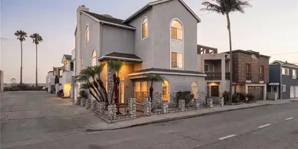6020 E Ocean Boulevard