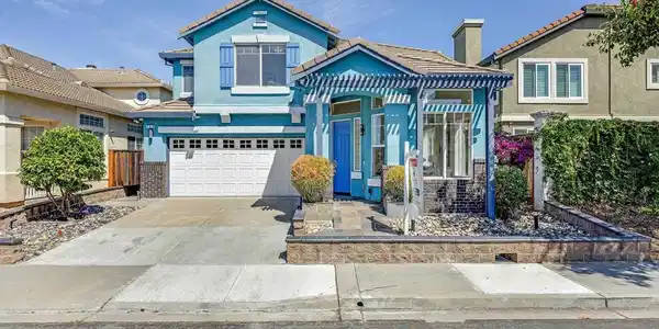105 Chesapeake Dr