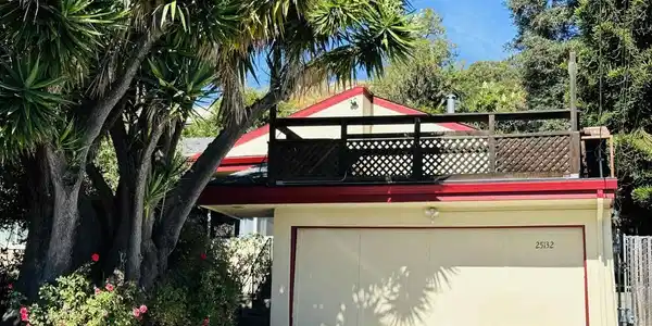 25132 DEL MAR AVE