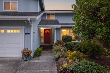 404 Roosevelt Boulevard