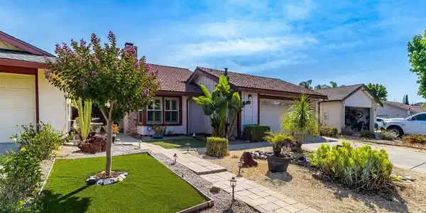 943 943 Coral Ridge Cir