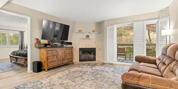 1450 Bel Air Dr