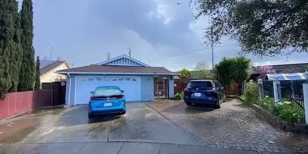 150 Daisy ct