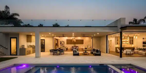 601 N Cedros