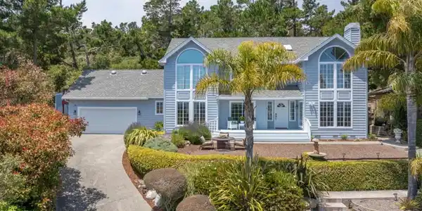6 Huckleberry Court