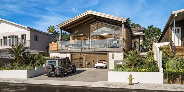940 Tulare