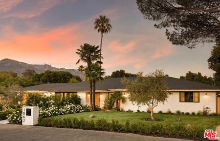 1062 Camino Del Retiro