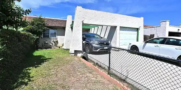 355 Calle Mariposa