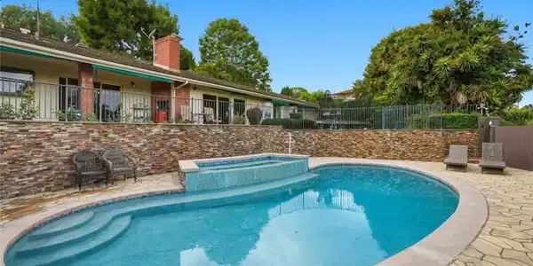 28612 Palos Verdes E