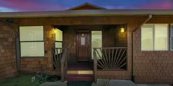 90 Robinhood Dr