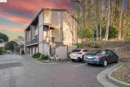 407 Vista Heights Rd