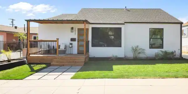 1022 Oaklawn Ave.