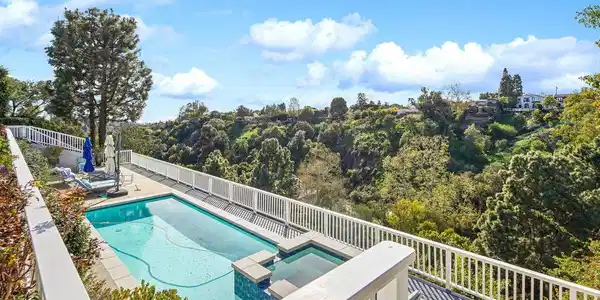 1061 Villa View Drive