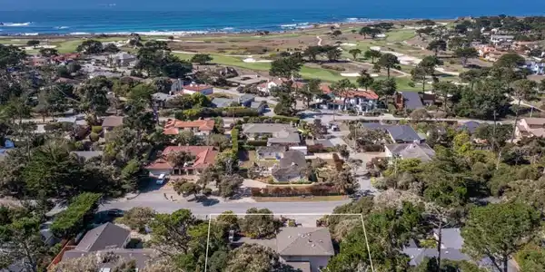 3125 Bird Rock Road