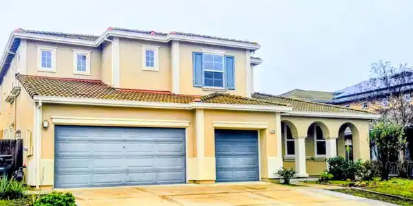 1229 Poplar Drive