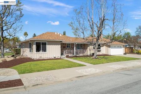 4583 Richmond Ave