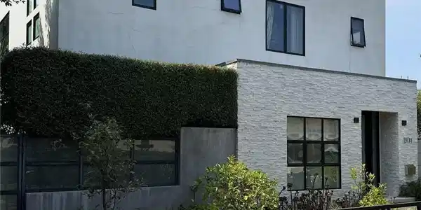 2131 Virginia Avenue