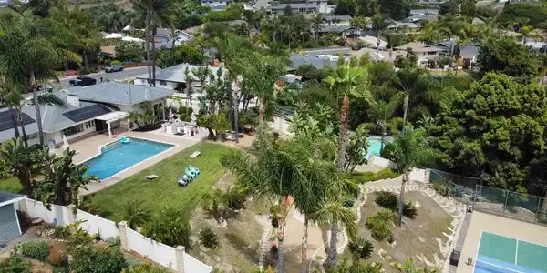 3267 Avenida De Loyola