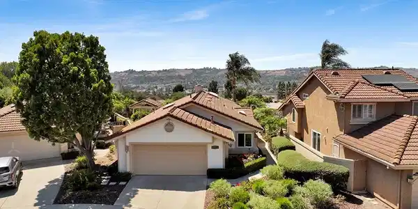 27469 Paseo Mimosa
