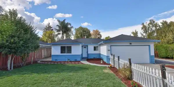 773 E Meadow Drive