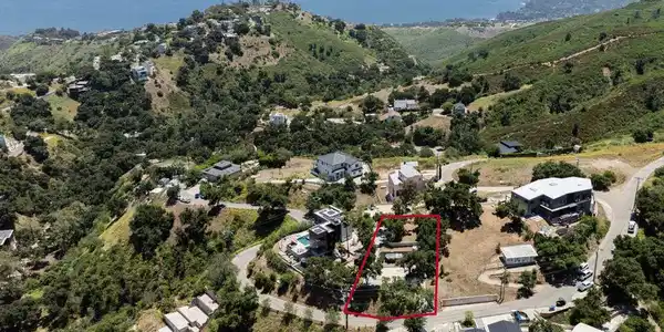 27084 Old Chimney Road