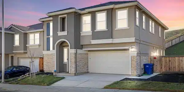 3361 Vista Meadows