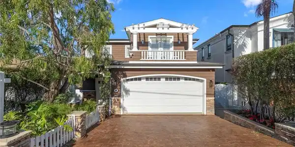 2000 Walnut Avenue