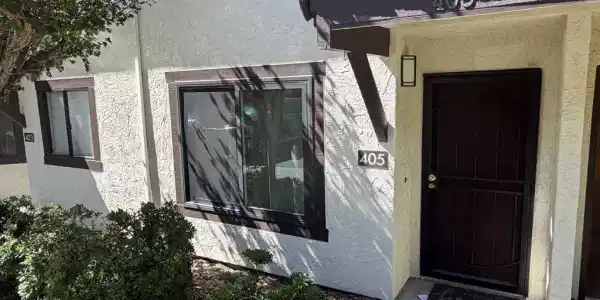 405 Del Valle Cir