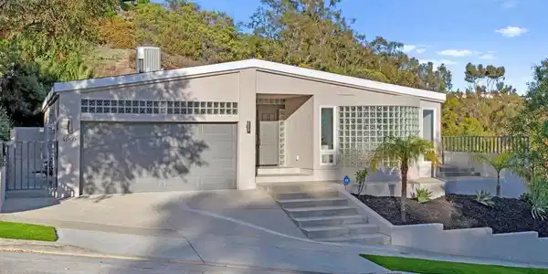 4909 Pacifica Dr