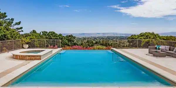 490 Las Pulgas Drive