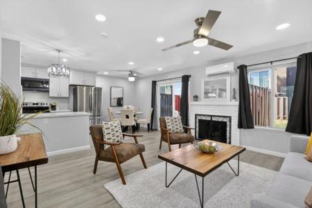 2520 Roblar Lane