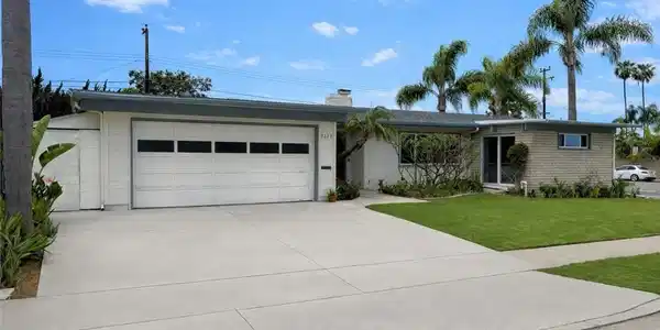 3233 Michigan