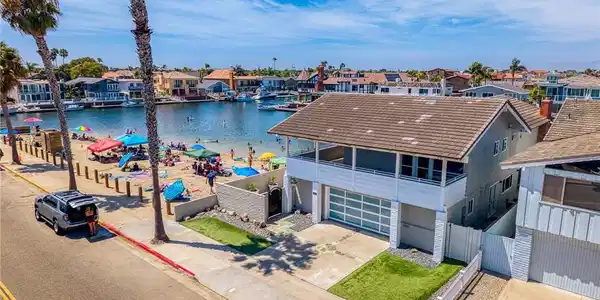 4051 Davenport