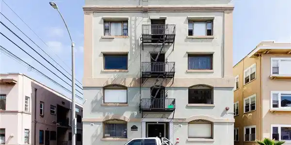 323 W 4th.   Unit 101