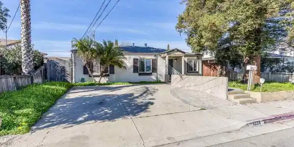 1324 Noia Ave