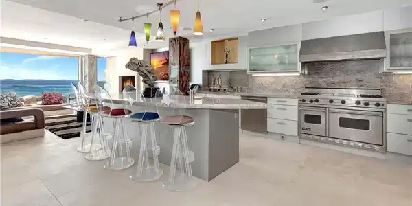 1261 Ocean Front