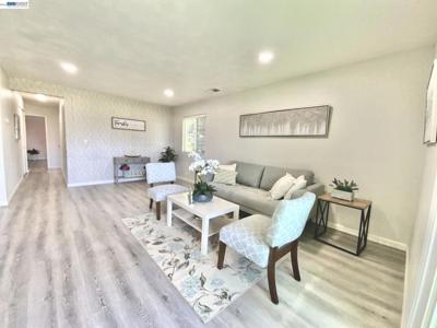 93 Shaniko Cmn
