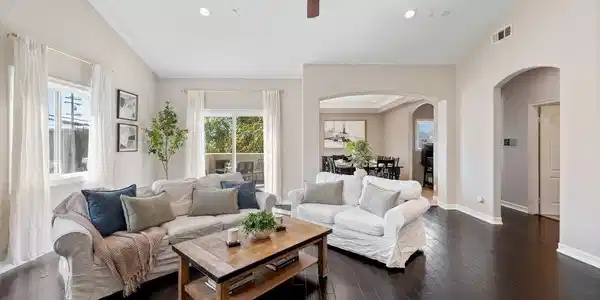 1905 Rockefeller Lane