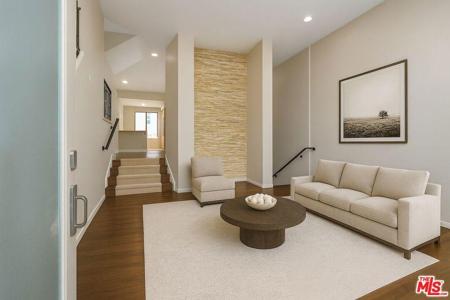5412 W 149th Place