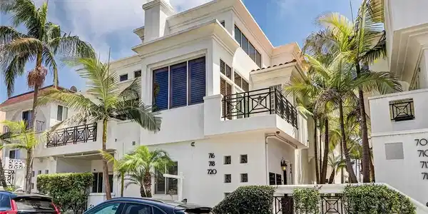 716 Manhattan Beach Boulevard