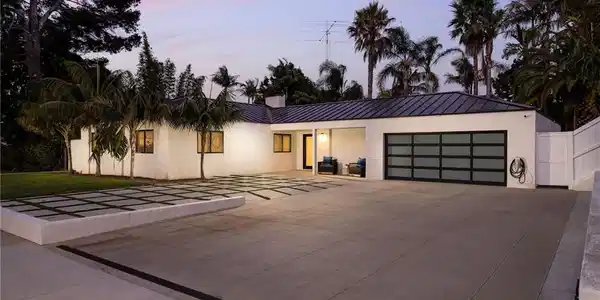 1930 Irvine Avenue