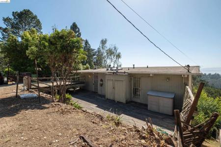 7279 Snake Rd